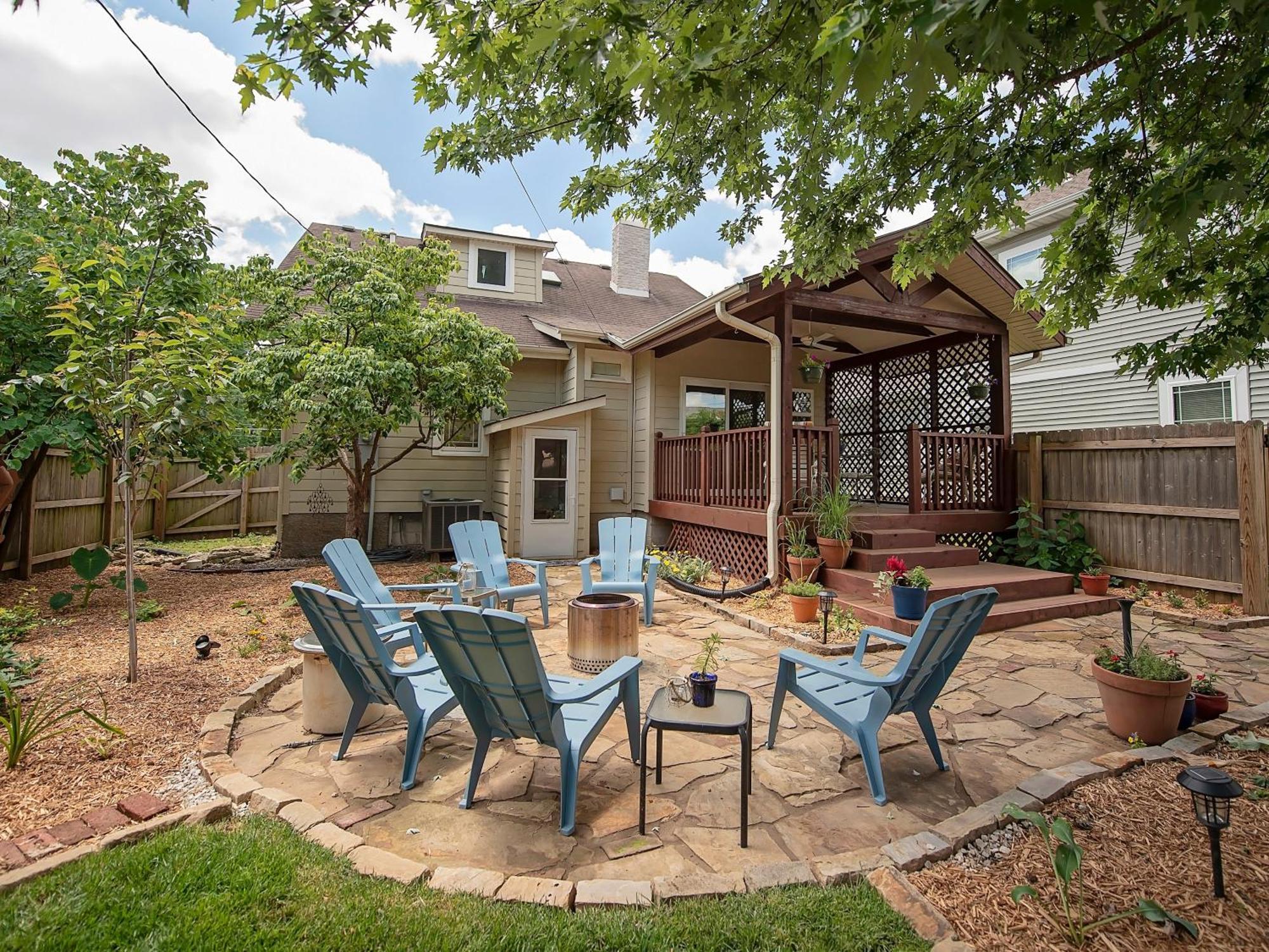 The Cherry St House Near Missouri State University Springfield Exterior photo